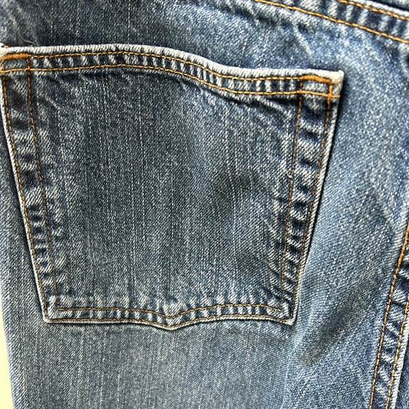 Eddie Bauer Size 31 x L32 relaxed fit - Picture 7 of 9